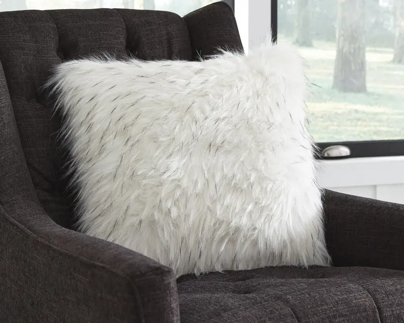 Calisa Textured Throw Pillow Set (4-Pack) – Signature Design by Ashley
